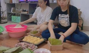 Người Việt ở châu Phi, Á, Âu đón Tết: Nâng niu lọ dưa hành, chiếc bánh tét