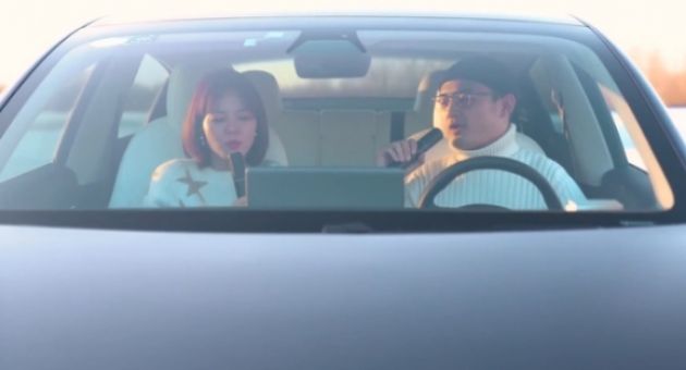 Giá hơn 4 triệu đồng, micro hát karaoke trong ô tô của Elon Musk cháy hàng chỉ...