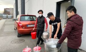 Người Việt sơ tán khỏi Ukraine: Những ngày không ngủ