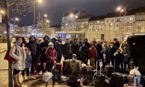 Nỗ lực đón những người Việt cuối cùng sơ tán từ Ukraine sang Hungary