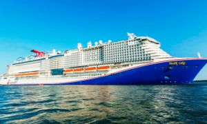Một ông gốc Việt rơi xuống biển mất tích khi đang đi du lịch trên tàu Cruise ở...