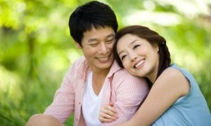 Tình cảm hôn nhân thắm thiết đến thế nào thì các bà vợ cũng đừng nên làm 4...