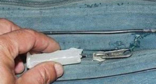 Khóa kéo bị rỉ sét hoặc kẹt vào quần áo phải làm sao? Đừng lo lắng, sử dụng...