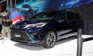 Toyota Granvia Trung Quốc - bản copy của Sienna toàn cầu