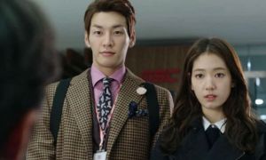 Người đàn ông 35 tuổi đưa mẹ đi hẹn hò cùng để