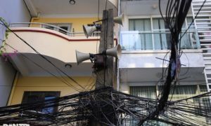 Loa phường cũng giống như… bếp than tổ ong?