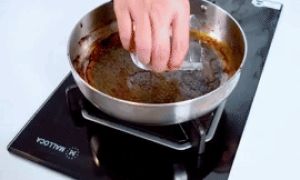 Cách rửa nồi niêu, xoong chảo inox nữa không cần dùng cọ sắt