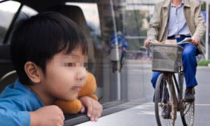 /thumb/thumb.php?src=images/stories/content/2022/08/14/1_con-toi-ngoi-bmw-tu-trong-trung.jpg&w=300&h=180&zc=1&q=80&a=c