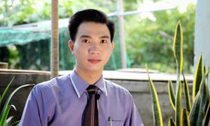 Đừng mặc chiếc áo quá rộng cho con