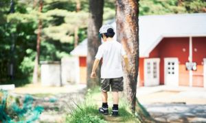 8 giai đoạn 'buông bỏ' của cha mẹ giúp con trưởng thành đúng cách