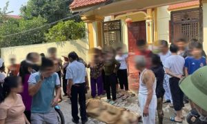 Vụ 3 con gái đổ xăng đốt nhà mẹ đẻ: Khởi tố vụ án hình sự tội Giết người