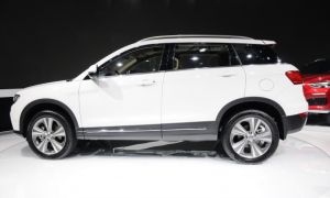 Không tắt được tính năng ga tự động, tài xế mắc kẹt trong xe suốt 500km