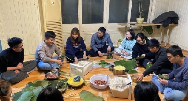 Tết xa ấm áp nghĩa tình của du học sinh Việt tại Hàn Quốc