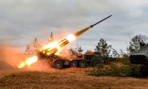 Giao tranh khốc liệt ở Ukraine, Nga có thể sắp cạn kiệt tên lửa