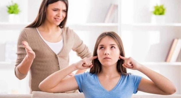 4 kiểu cha mẹ không thể dạy được con ở tuổi vị thành niên