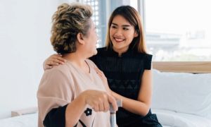 Mẹ chồng ủng hộ con trai vụng trộm với ô-sin, con dâu tung chiêu