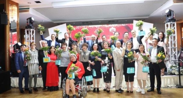 /thumb/thumb.php?src=images/stories/content/2023/05/04/1_35-nam---mot-thoi-de-nho-lao-dong-hop-tac-viet-nam---duc.jpg&w=630&h=340&zc=1&q=80&a=c
