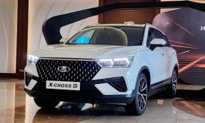 Hết Moskvich tới Lada: Ô tô Nga thi nhau 'nhái' xe Trung Quốc
