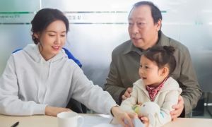 Trẻ chăm con, về già trông cháu và nỗi lòng của những ông bà “được cháu mất tự...