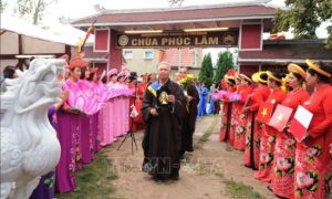 Xúc động ngày lễ Vu Lan báo hiếu tại chùa Phúc Lâm ở Đức