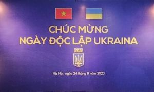 Chúc mừng Ngày độc lập Ukraina: Niềm tin chiến thắng