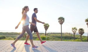 Chuyên gia tim mạch nổi tiếng: Đi bộ là “liều thuốc” kéo dài tuổi thọ nhưng...