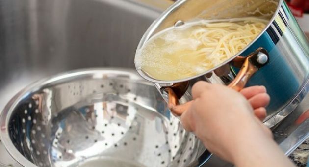 Những thứ không nên xả vào đường ống nước thải