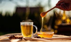 Nước sôi biến mật ong thành 'độc dược'?