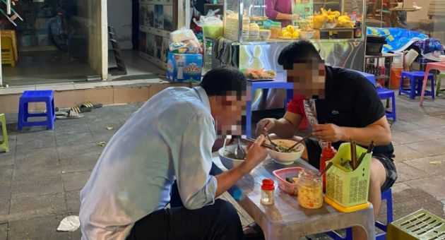 Hà Nội: Tranh cãi đi ăn phở, khách bị chủ quán làm tròn thêm 5.000 đồng