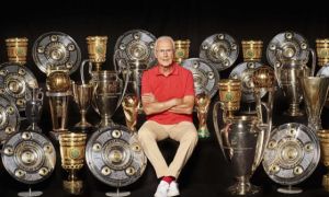 Huyền thoại Franz Beckenbauer - Tượng đài của bóng đá thế giới