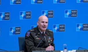 Mỹ cảnh báo nguy cơ Ukraine thua trận nếu viện trợ quân sự cạn kiệt