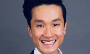 Giáo sư gốc Việt nhận Giải Thưởng Nhà Giáo Xuất Chúng đại học North Carolina