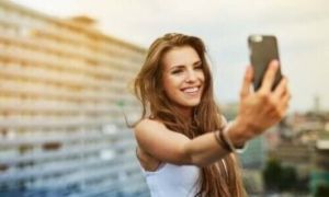 Berlin - nơi chụp ảnh selfie là bất thường