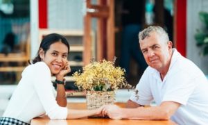 Đi khám vô sinh, người phụ nữ Đà Nẵng phải lòng bác sĩ sản khoa Hungary, 1 năm...