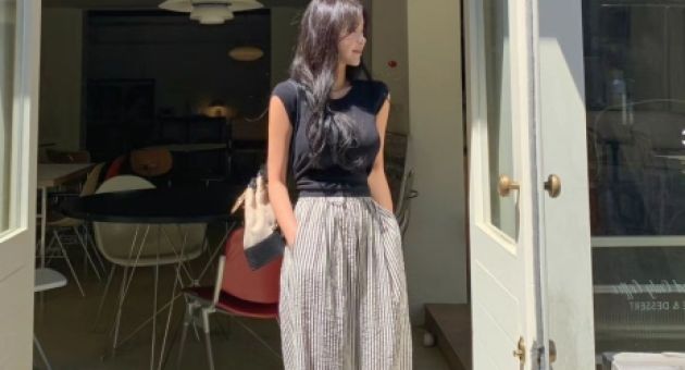 Phụ nữ trên 40 tuổi nên diện 4 kiểu quần trẻ trung, nhẹ mát đi du lịch