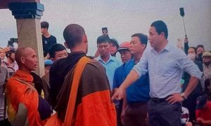 Văn hoá ứng xử của quan chức!