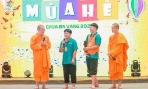 Thiếu môi trường giáo dục cho trẻ là tạo cơ hội cho đám thợ tu kiếm tiền