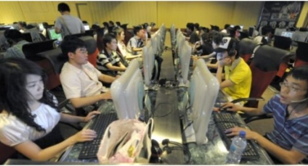 Triển khai chứng nhận mạng, chính quyền Trung Quốc ‘xích cổ’ người dân’