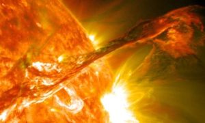 Cảnh báo nguy cơ bão Mặt trời tấn công Trái đất ngày 25-9