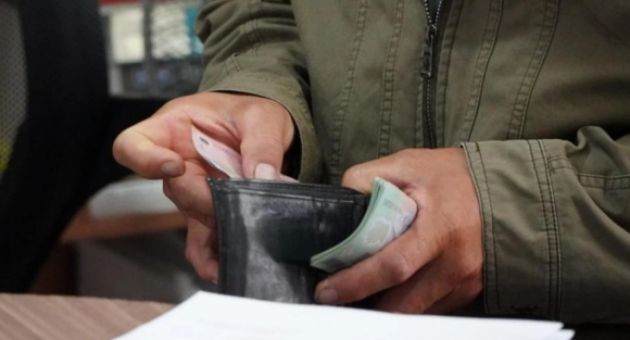 Vụ cô giáo xin ủng hộ tiền mua máy tính: Biểu hiện