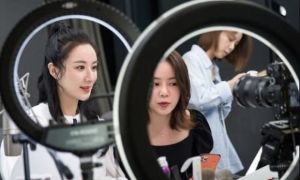 Bong bóng livestream Trung Quốc nổ tung, ngành công nghiệp tỷ USD bỗng trở...