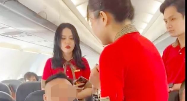 Đổi chỗ ngồi trên máy bay, khi nào bị phạt?