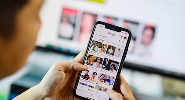 Kiệt sức vì 'hóng drama' trên mạng xã hội