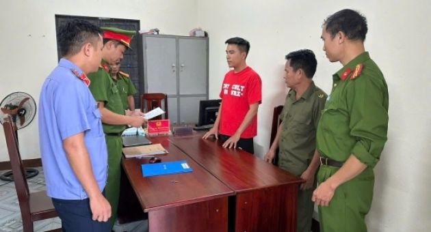 Loạt TikToker triệu view 'ngáo quyền lực' bị khởi tố, bắt tạm giam