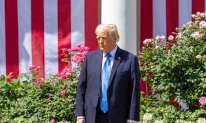 Donald Trump: Từ “thỏa thuận trong 24 giờ” đến kẻ đồng lõa với chủ nghĩa bành...