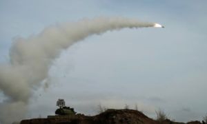 Hàng chục UAV Ukraine tiếp cận thủ đô Nga khiến nhiều sân bay tạm dừng