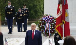 Trump gây phẫn nộ vì phát ngôn xúc phạm anh hùng liệt sĩ vào Ngày Chiến sĩ...