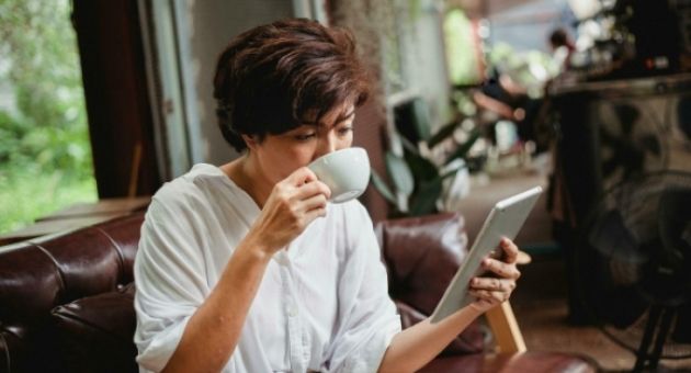 Lý do phụ nữ trung niên nên uống cà phê mỗi ngày