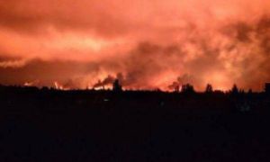 Putin chúc mừng sinh nhật Trump, rồi phóng tên lửa siêu thanh tấn công thành...