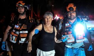 Người dân Iran tháo chạy khỏi thủ đô Tehran